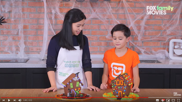 Halloween Cookie House
